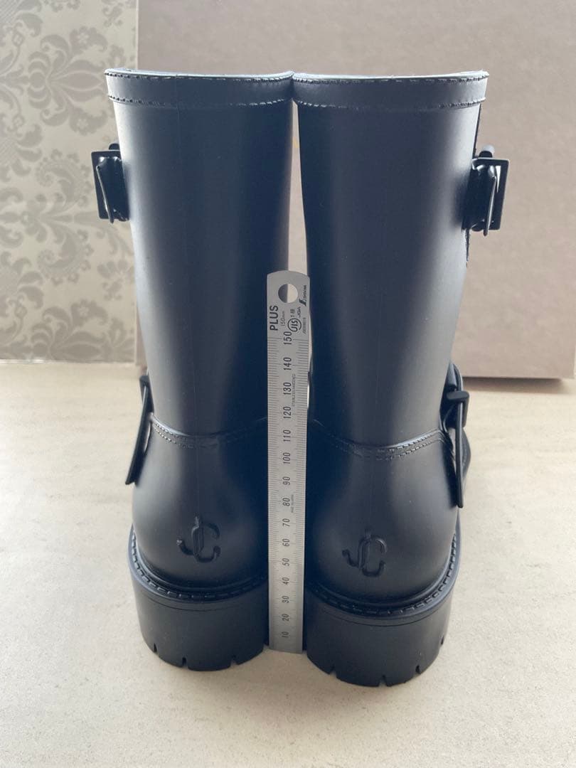 jimmy choo レインブーツ　ブラック　ショート丈　雨、雪の日に　38