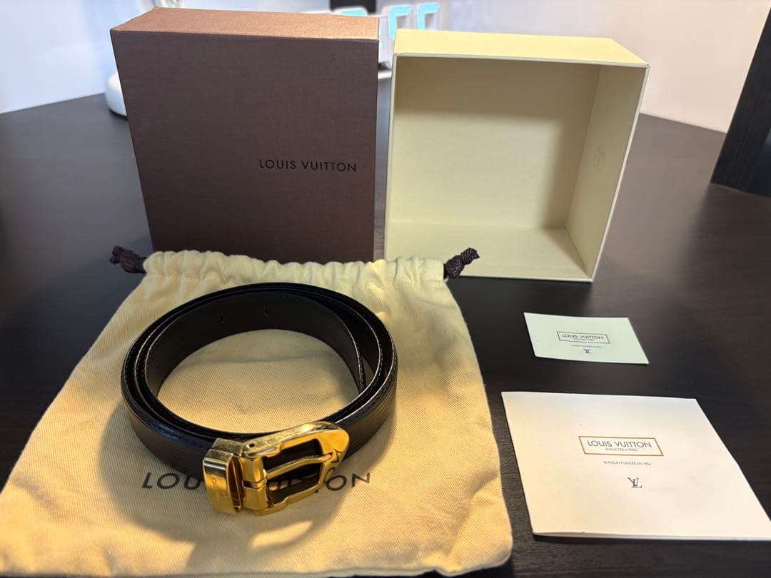 LOUIS VUITTON ゴールドバックル ベルト