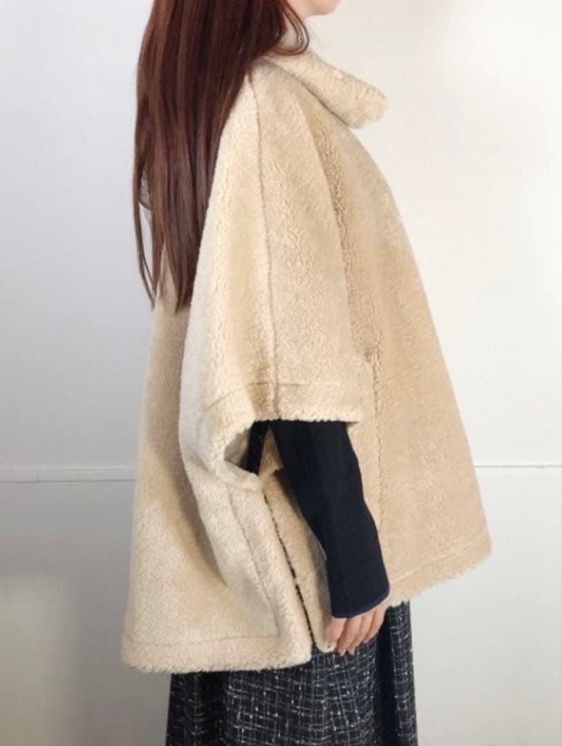 ココディール　ボアケープコート