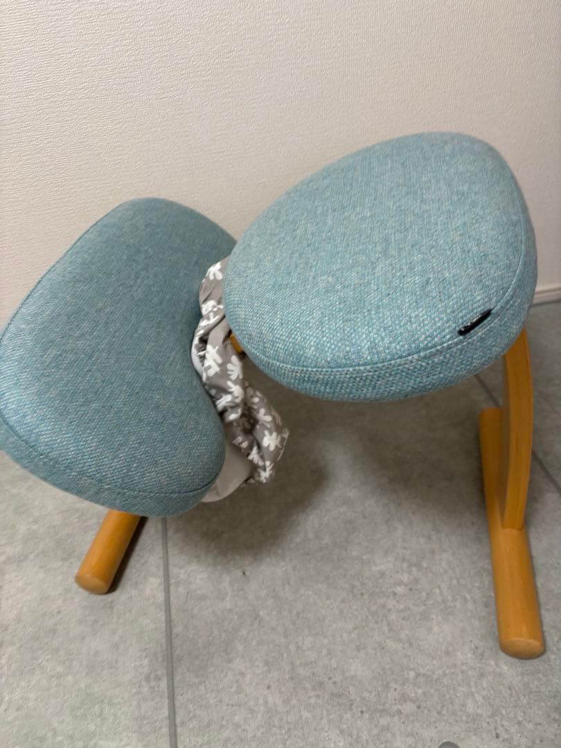 最終値下げ　リボ　RIBO バランスチェア　イージー　姿勢矯正椅子