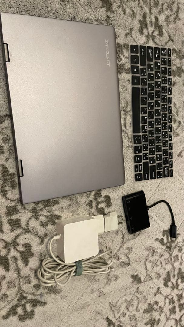 Teclast F5 N4100 中古2in1 ノートパソコン タッチスクリーン