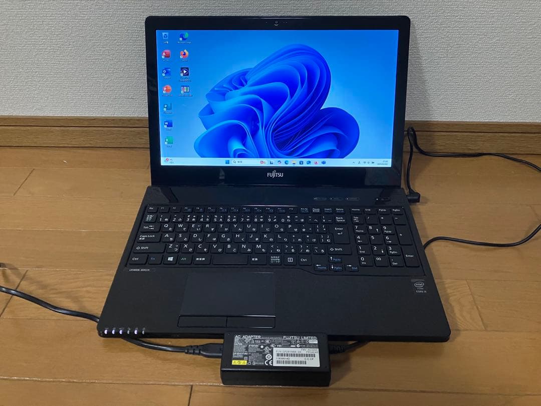 富士通i35005U8GB/1TB BD Win11ProOffice動作確認済