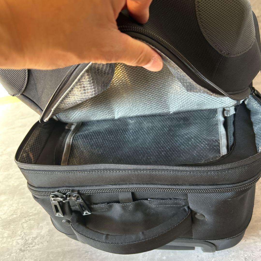 BURTON　86L　ウィーリーダブルデッキ　スーツケース　キャリーバッグ