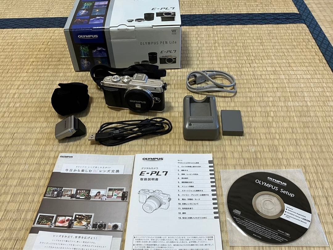 KRGMOLYMPUS PEN Lite E-PL7ボディシルバーレンズ無