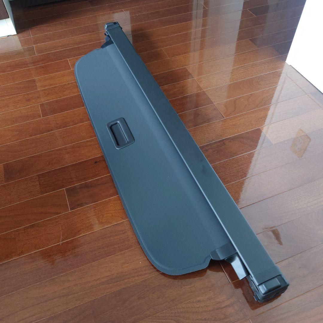 ボルボ VOLVO V60 2025年製 トノカバー