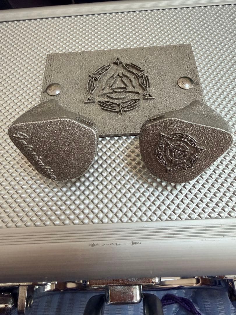 Epic Audio Intoxication イヤホン