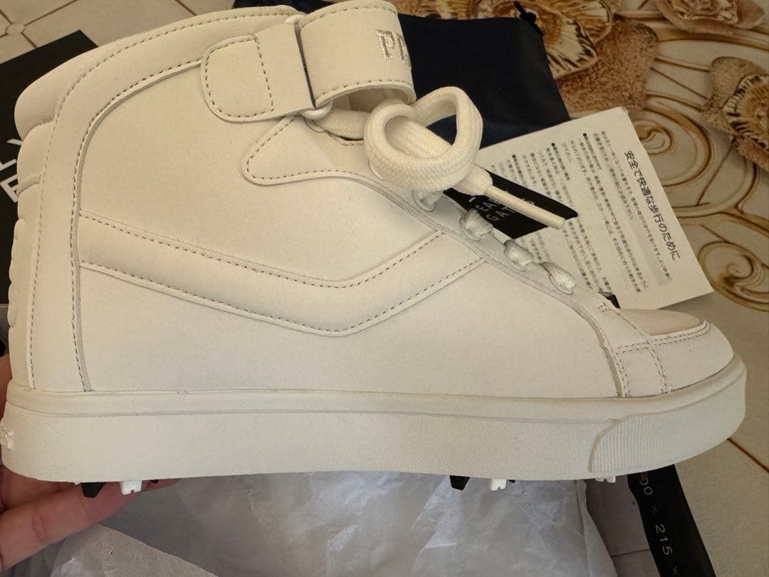 高島屋新品未使用箱袋付PEARLYGATES ホワイト23.5cm¥14000