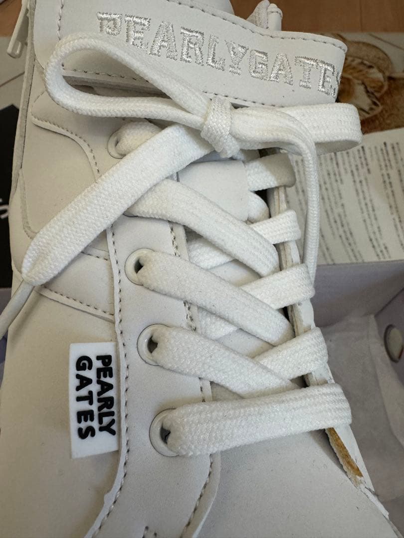 高島屋新品未使用箱袋付PEARLYGATES ホワイト23.5cm¥14000