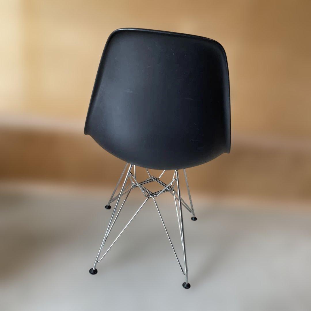 ハーマンミラー ヴィトラ　イームズ プラスチックシェルチェア DSR