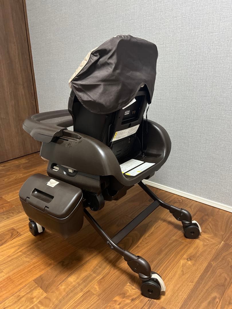 【美品】Combi コンビ　ネムリラ　AT ハイローチェア　オートスイング