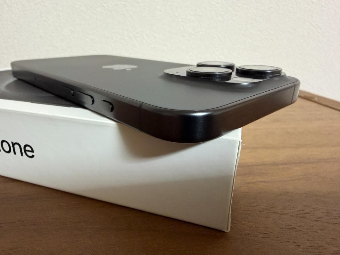 【iPhone 15 Pro 128GB】SIMフリー 美品