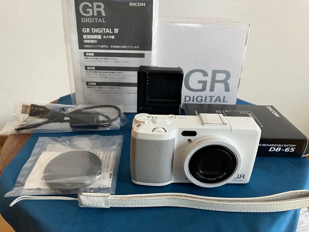 リコー RICOH GR DIGITAL IV ホワイト 希少 ジャンク品
