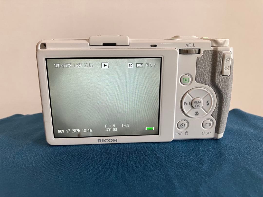 リコー RICOH GR DIGITAL IV ホワイト 希少 ジャンク品