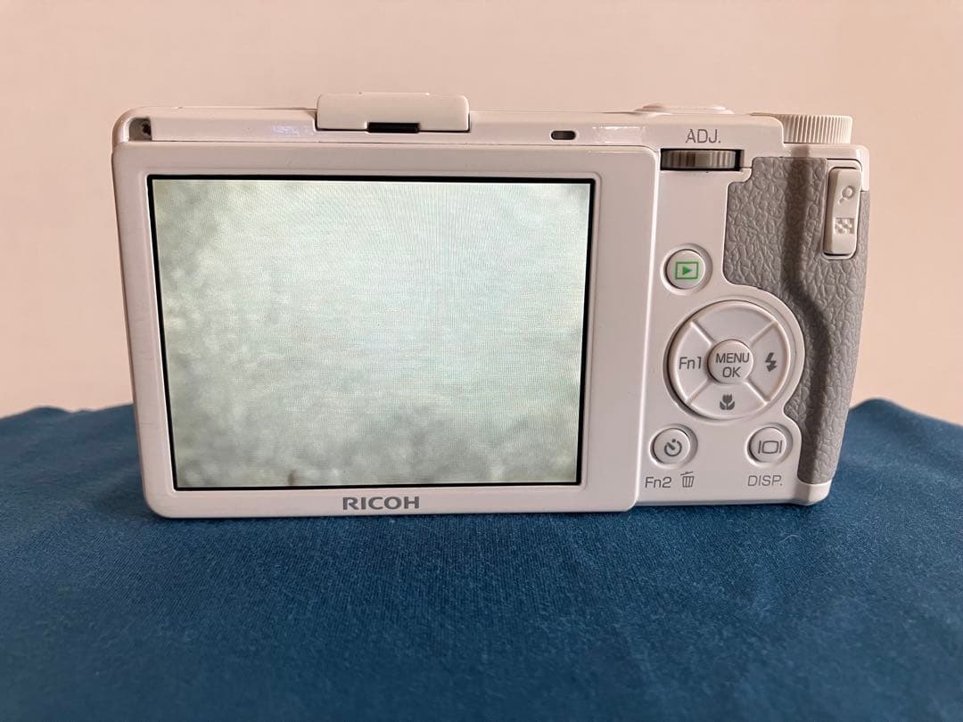 リコー RICOH GR DIGITAL IV ホワイト 希少 ジャンク品