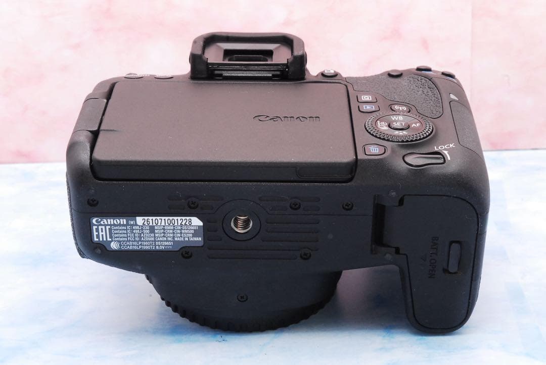 Canon EOS 9000D★一眼レフカメラ★お得なWレンズ★Wi-Fi