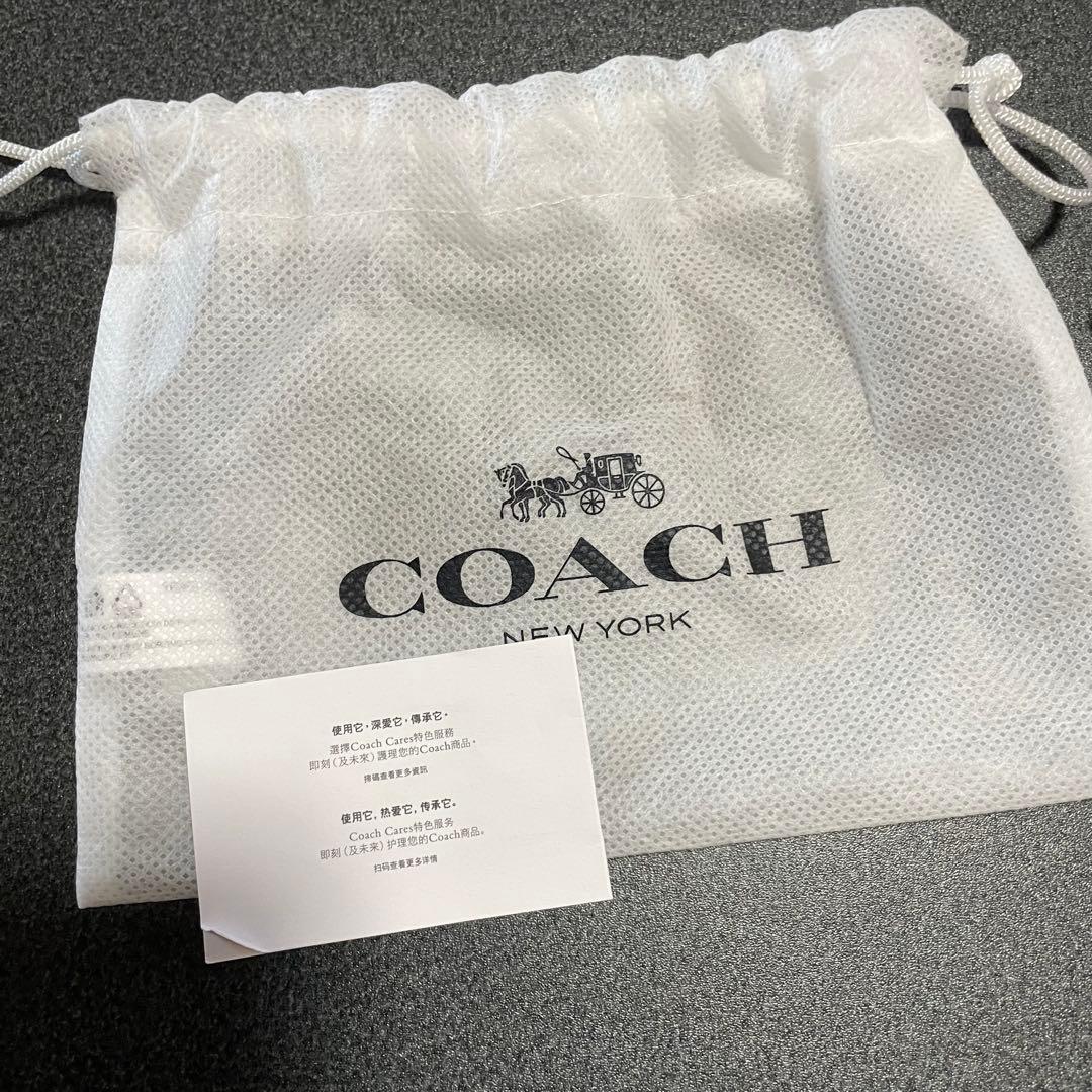 COACH コーチ チェリー柄 キーケース　ホワイト　ペブル