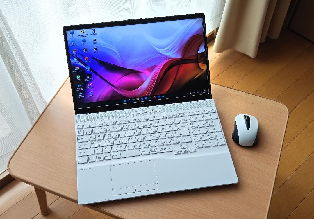 Fujitsu Lifebookノートパソコン