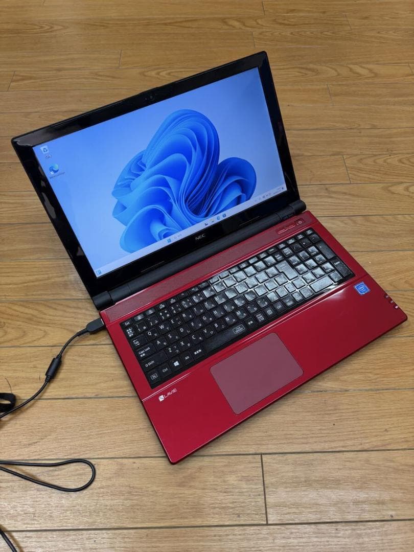 s*k様 【送料無料】ノートパソコン NEC LAVIE 8GB/256GB