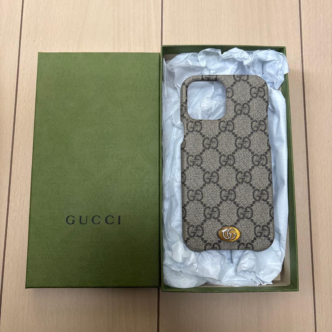 【未使用品】GUCCI　iPhone13pro　 スマホケース GGスプリーム