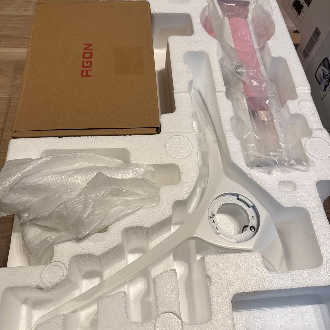 AOCゲーミングモニター　AG273FXR/11 27インチ　ホワイト　ピンク