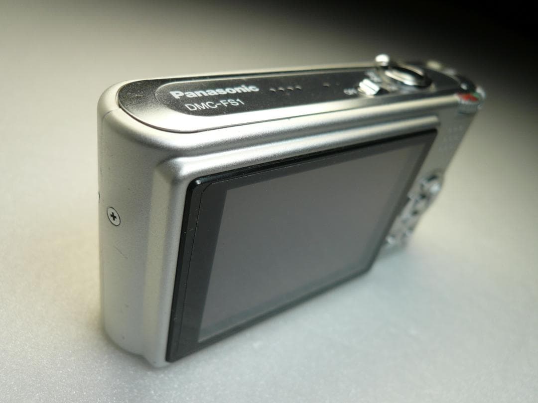 LUMIX★DMC-FS1⭐️飽きの来ないシルバー❤️安心の実働品