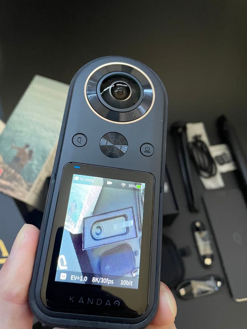 Kandao Qoocam 8K 360度VRカメラ （一脚付き）