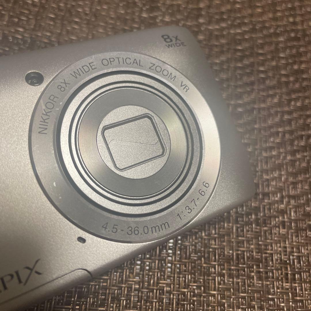 Nikon デジカメ　クールピクス　S3700 シルバー　中古簡易動作