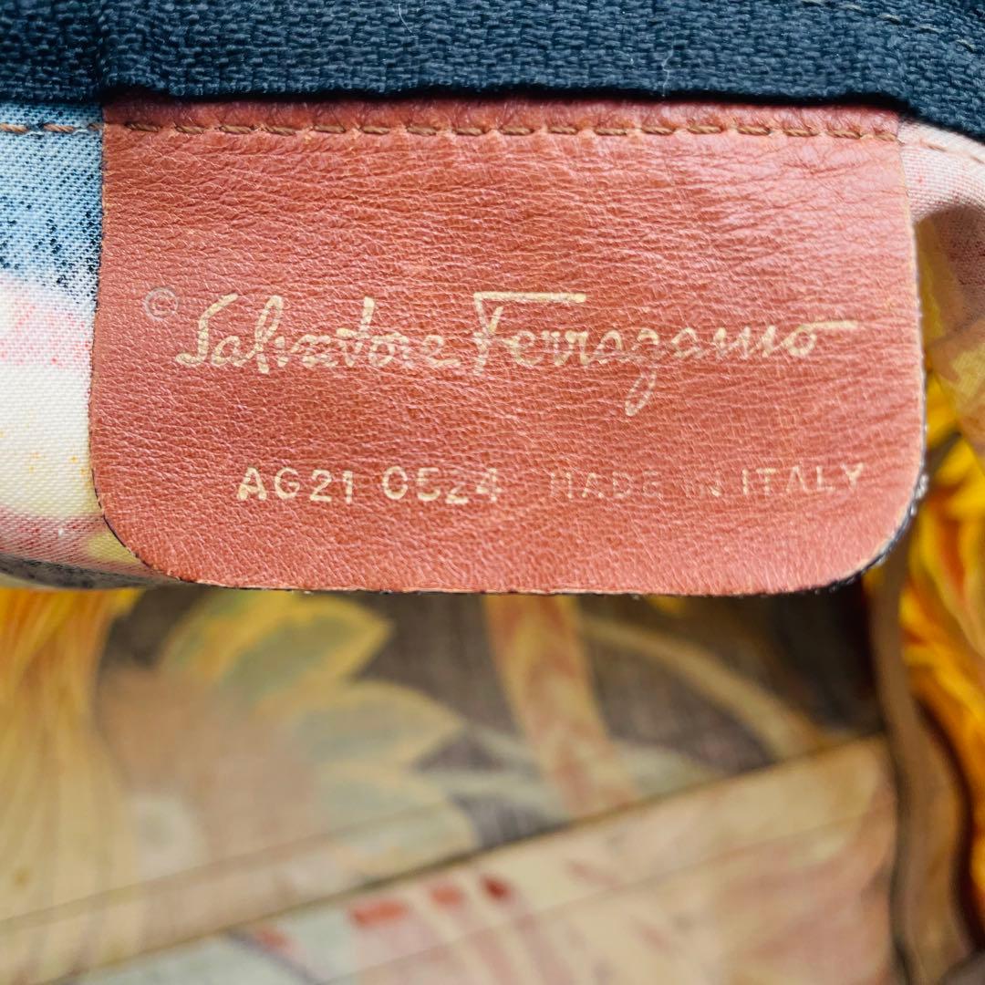 良品 Ferragamo ボストンバッグ PVC ボタニカル 2way 花柄