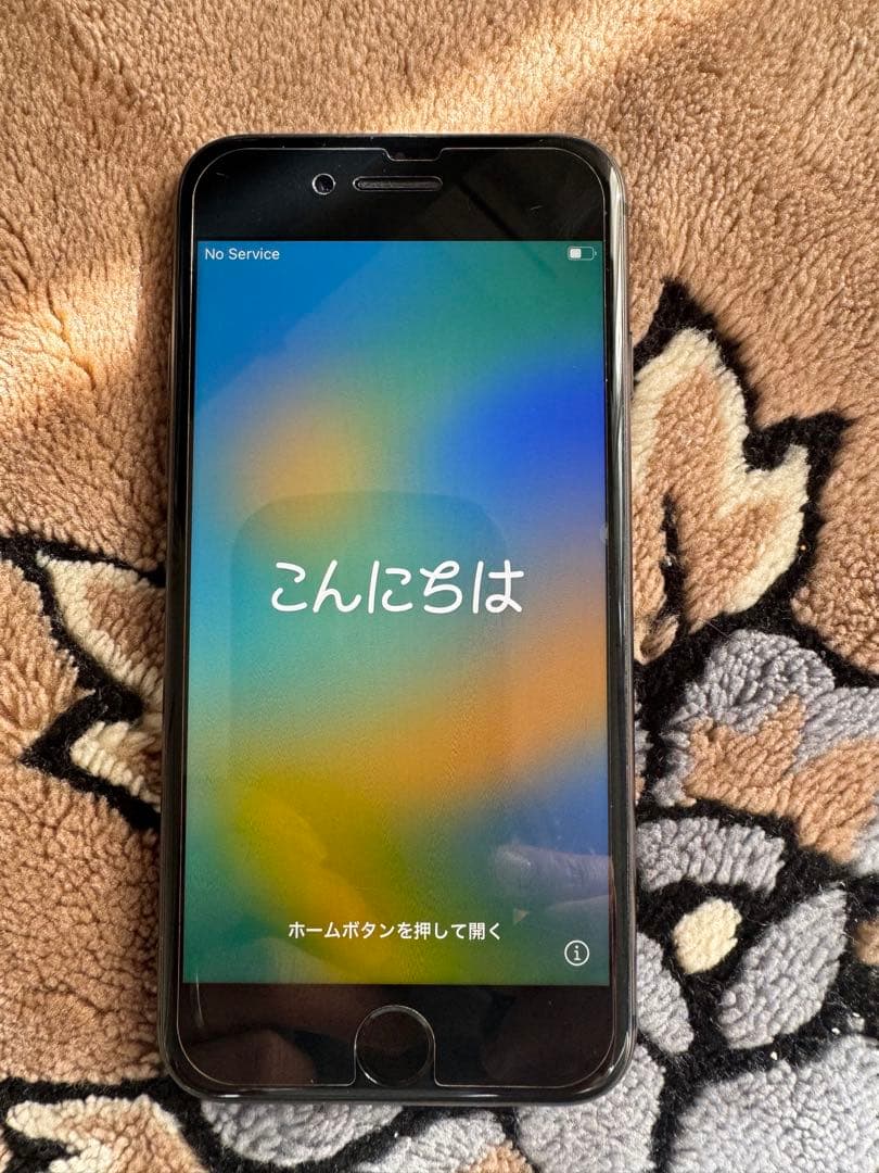 iPhone 8 64GB au 【美品・バッテリー89%】