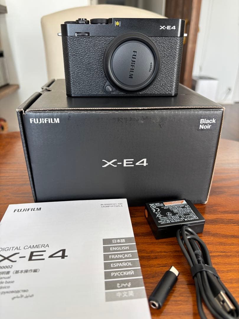 FUJIFILM X-E4 ブラック 本体 シャッター数429の超美品