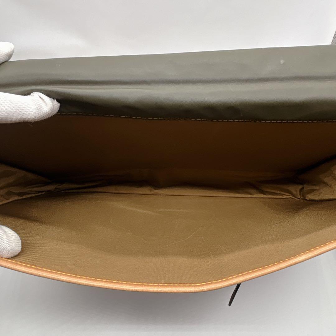 美品 ハンティングワールド バチュークロス×レザーメッセンジャーバッグ ハンド