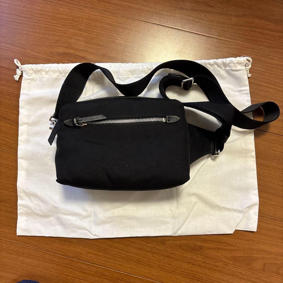 メゾンマルジェラ　グラムスラムスポーツボディバッグ　ブラック