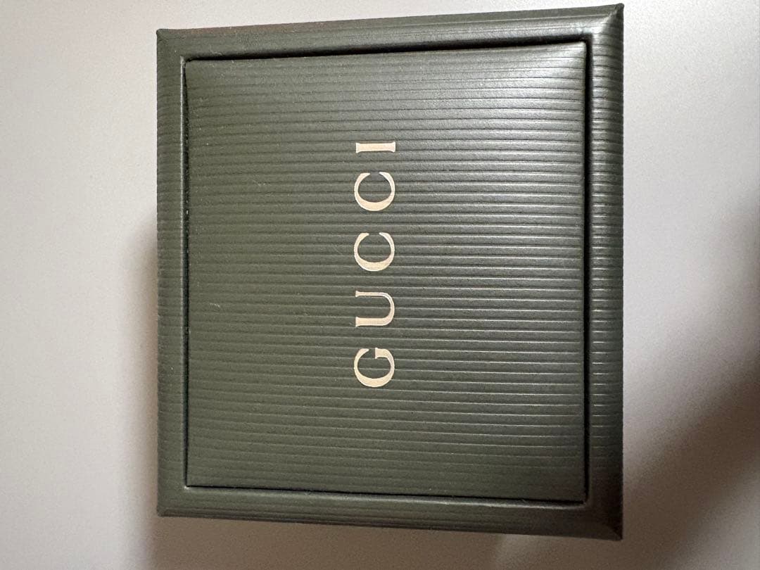 GUCCI アナログ腕時計