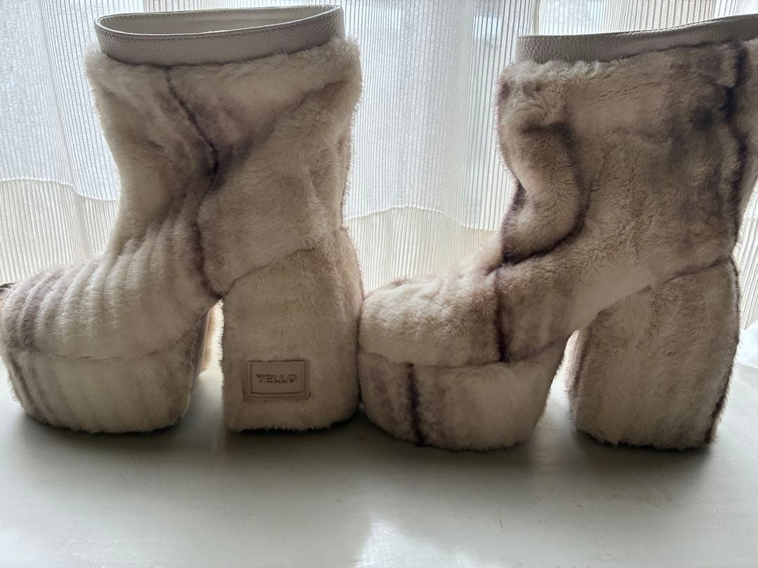 YELLO MINKY SHORT BOOTS 【Sサイズ】