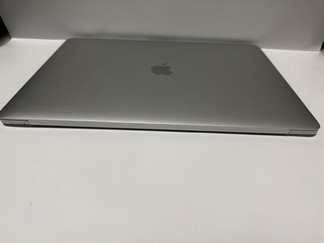 MacBook Pro 15インチ2016 Core i7/16GB/256GB