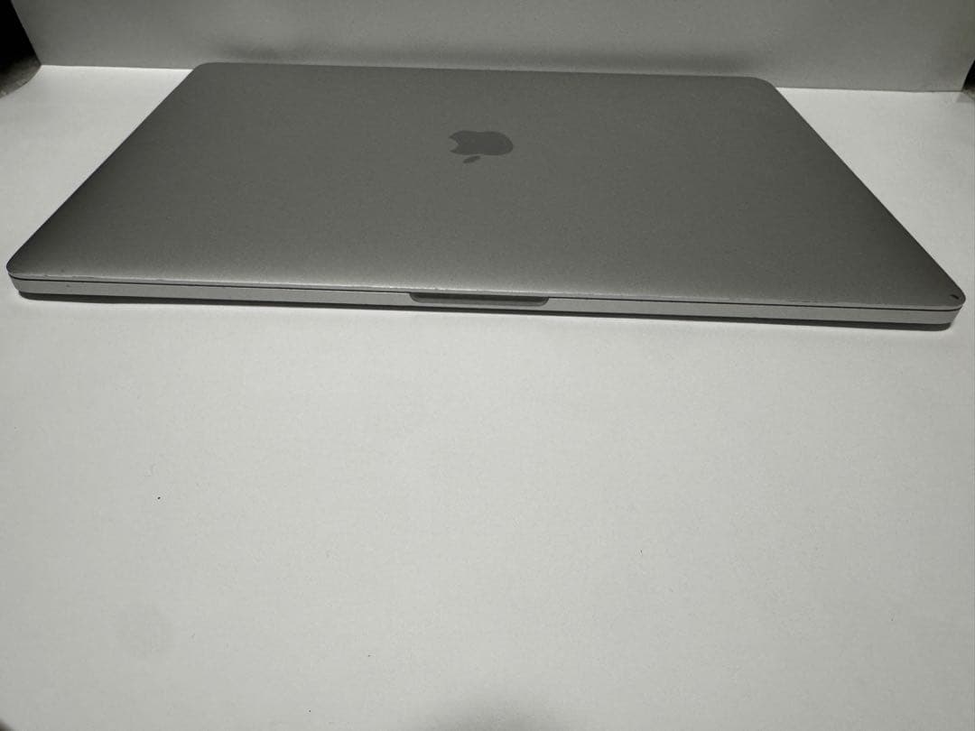 MacBook Pro 15インチ2016 Core i7/16GB/256GB