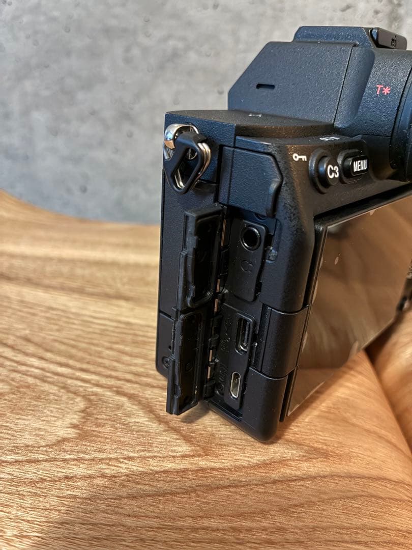 SONY α7Ⅳ ILCE-7M4Kミラーレス一眼 本体　おまけ有り　フルサイズ