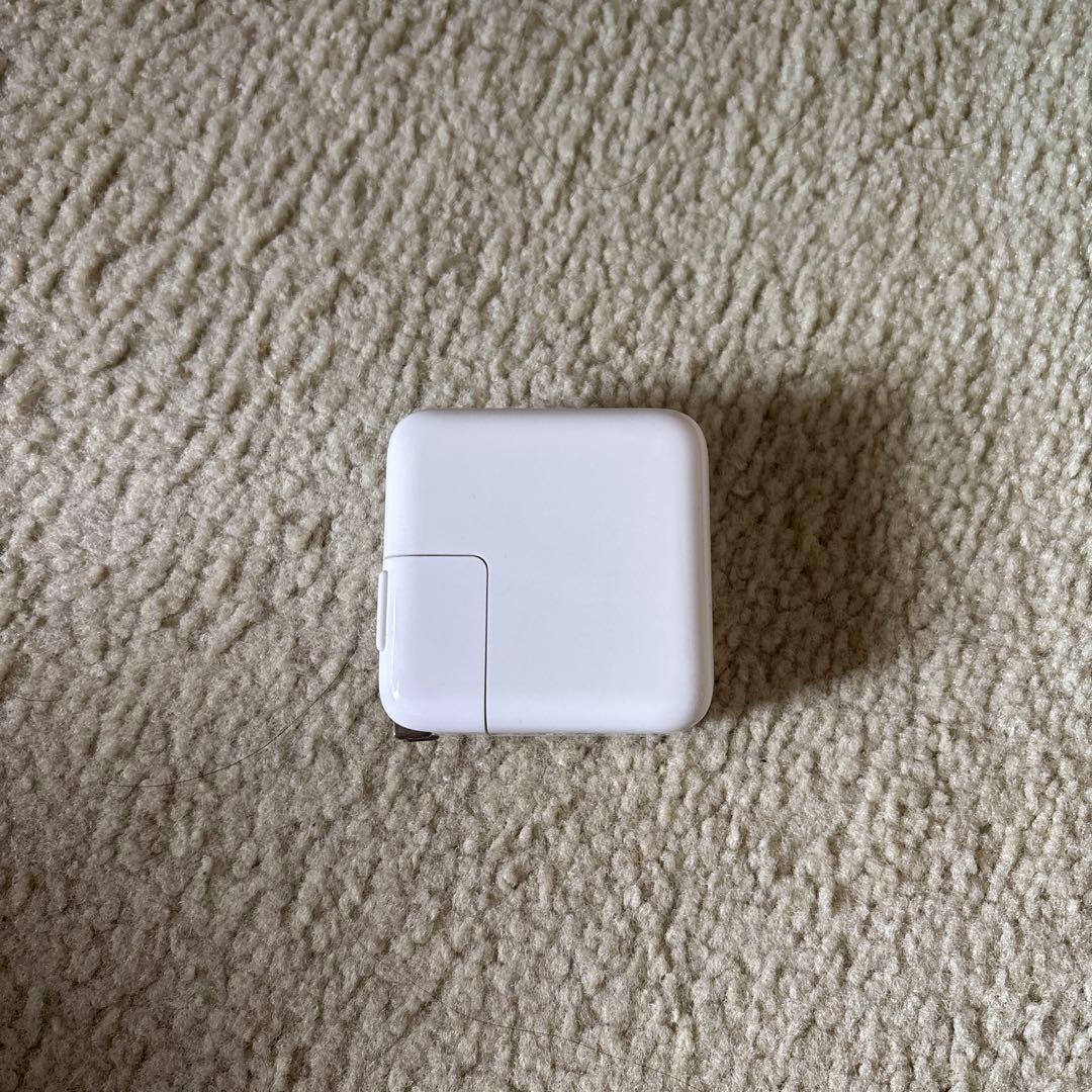 【美品】MacBook Air 13インチ M1チップ搭載8GB 512GB