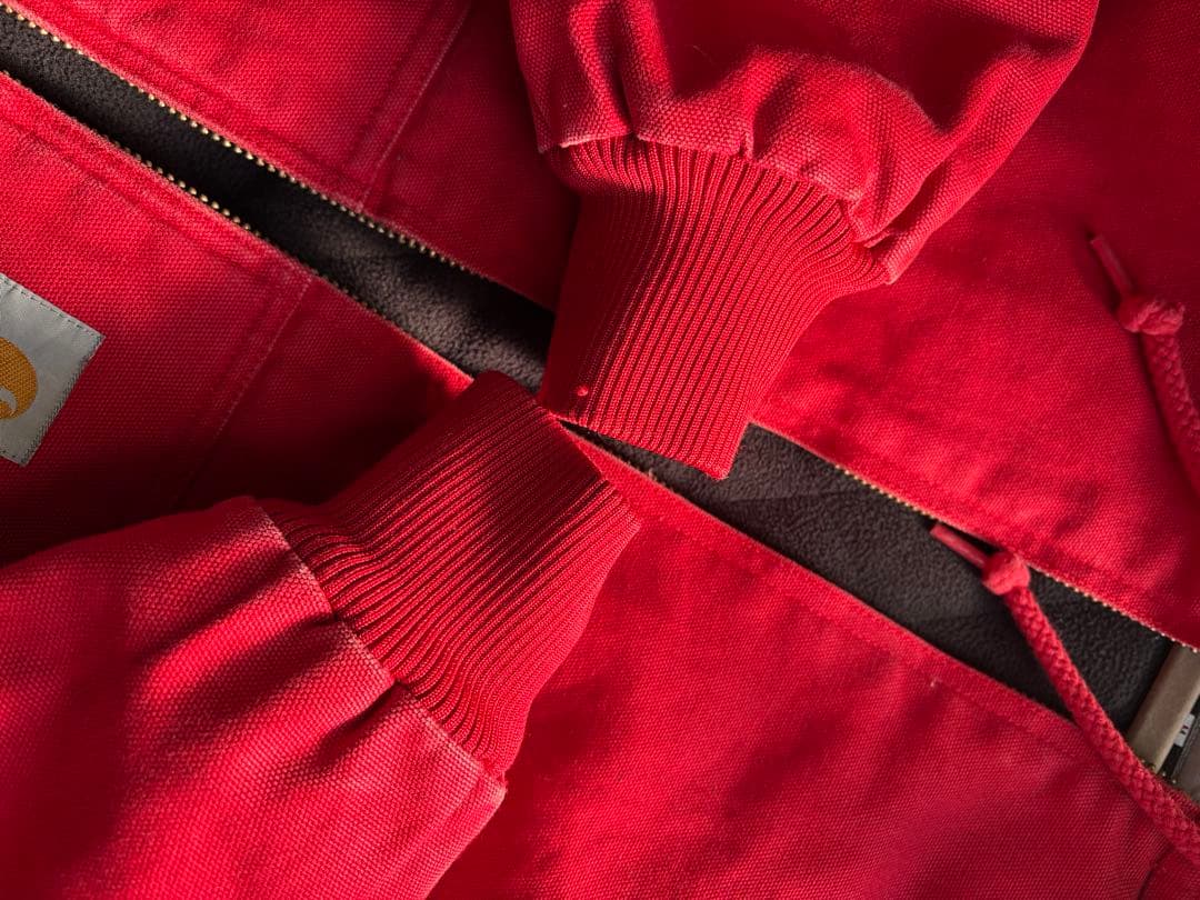 カーハート　Carhartt　WIP アクティブジャケット　赤