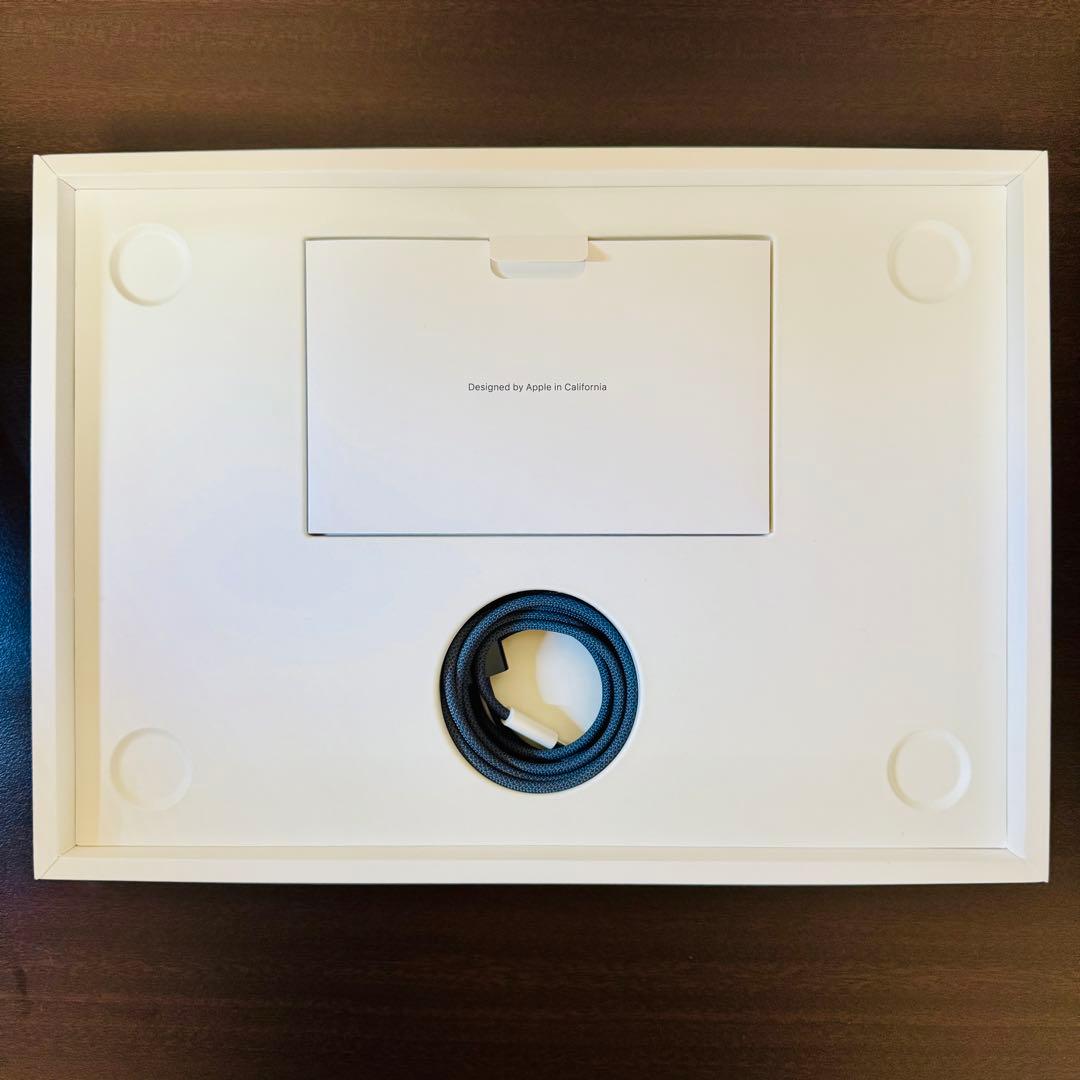 13インチ MacBook Air M2 8G 256G ミッドナイト 元箱つき