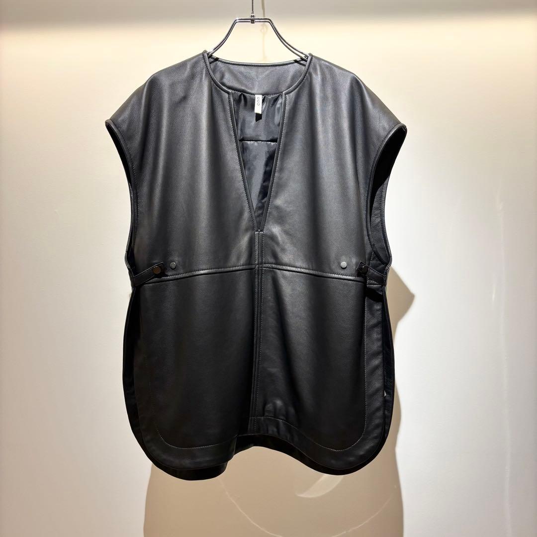 美品 CCU レザーベスト フリーサイズ ライダース レザー