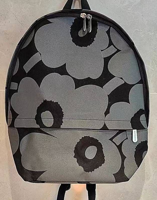 【marimekko マリメッコ】リュック バックパック 新品未使用