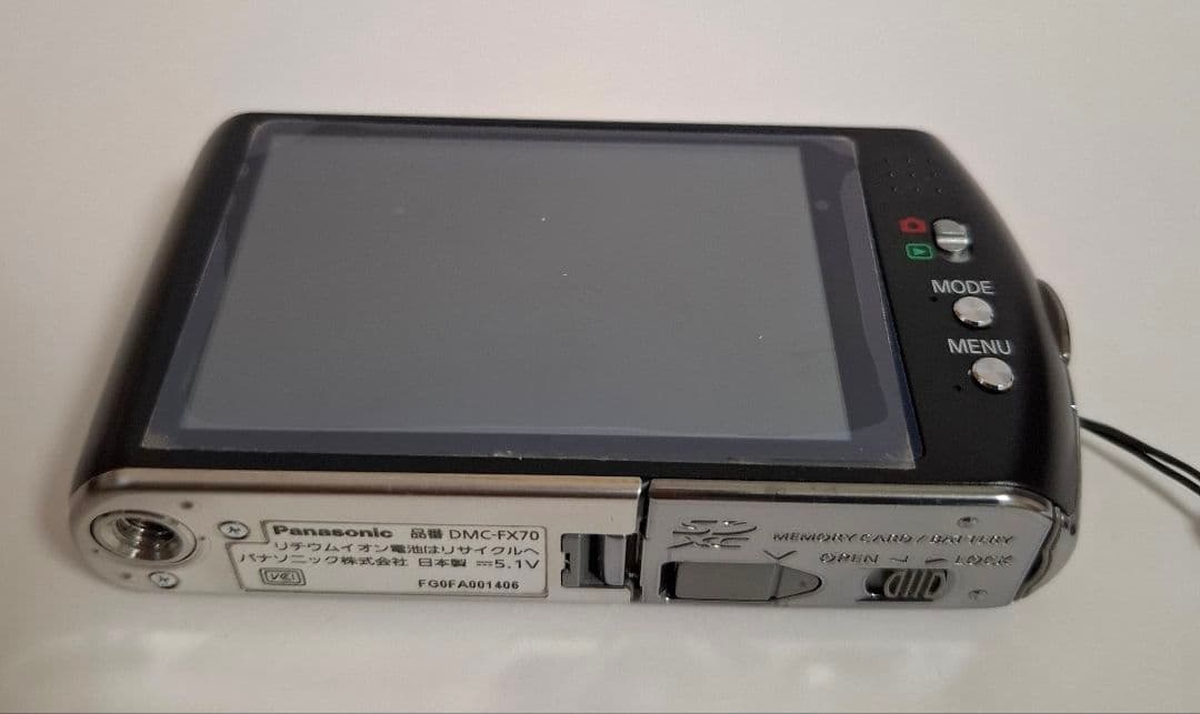 [美品] パナソニックPanasonic LUMIX DMC-FX70 コンデジ