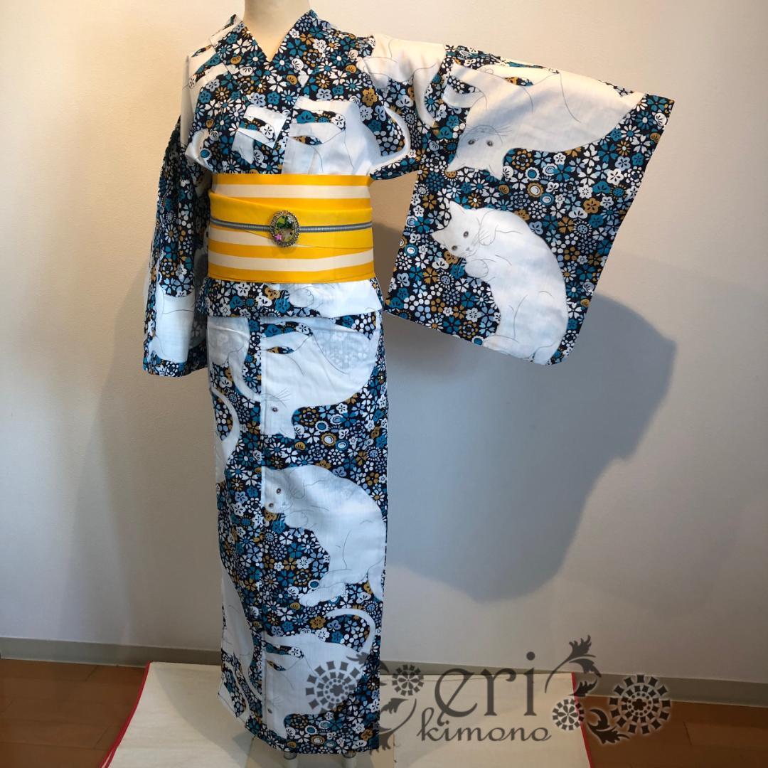【新品/浴衣/単品】可愛らしい白猫の浴衣