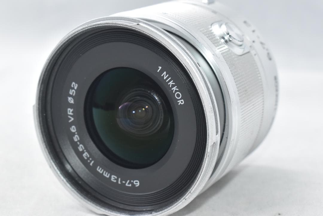Nikon 1 NIKKOR 6.7-13mm F3.5-5.6 VR シルバー