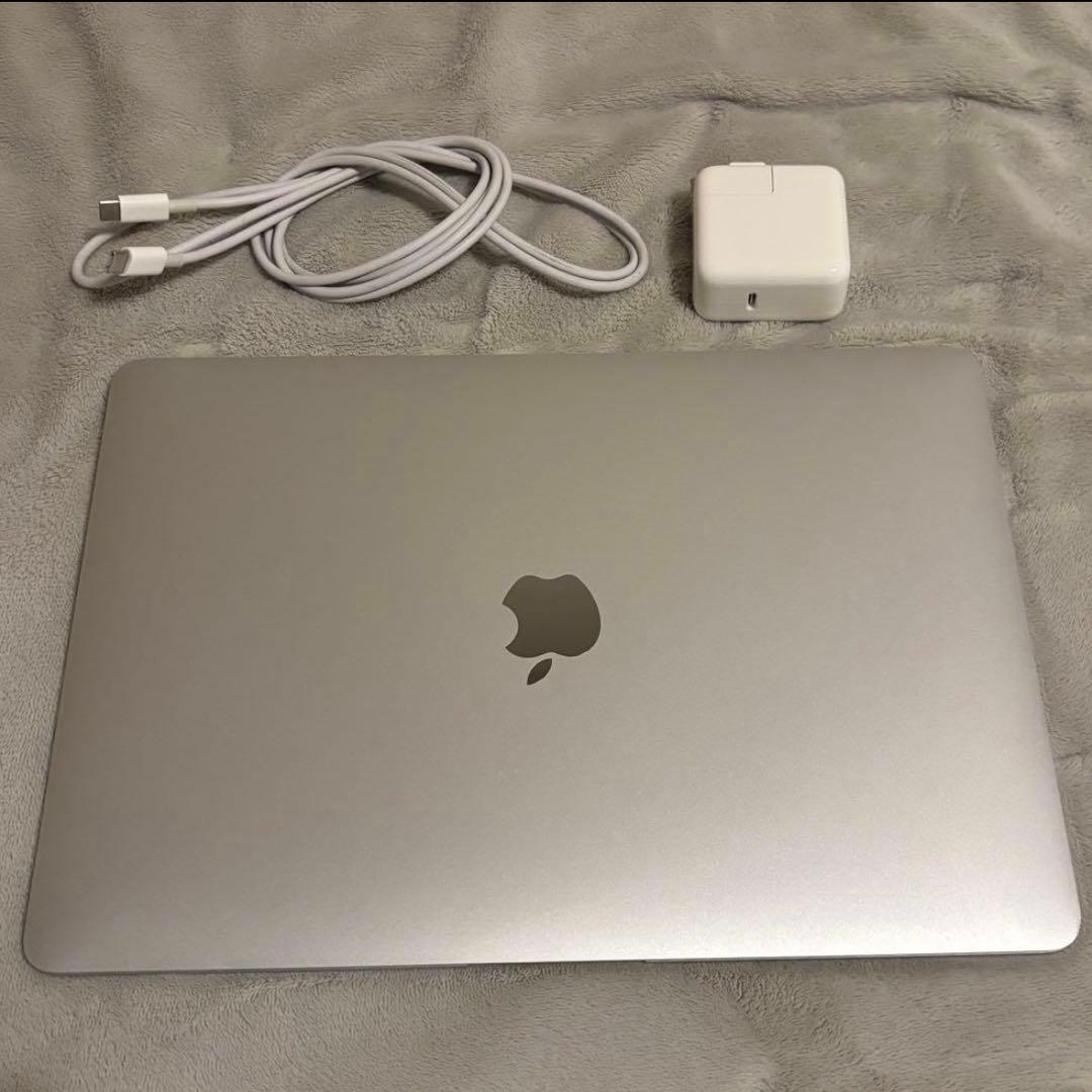 【美品】Apple MacBook Air 2018 13.3 inch