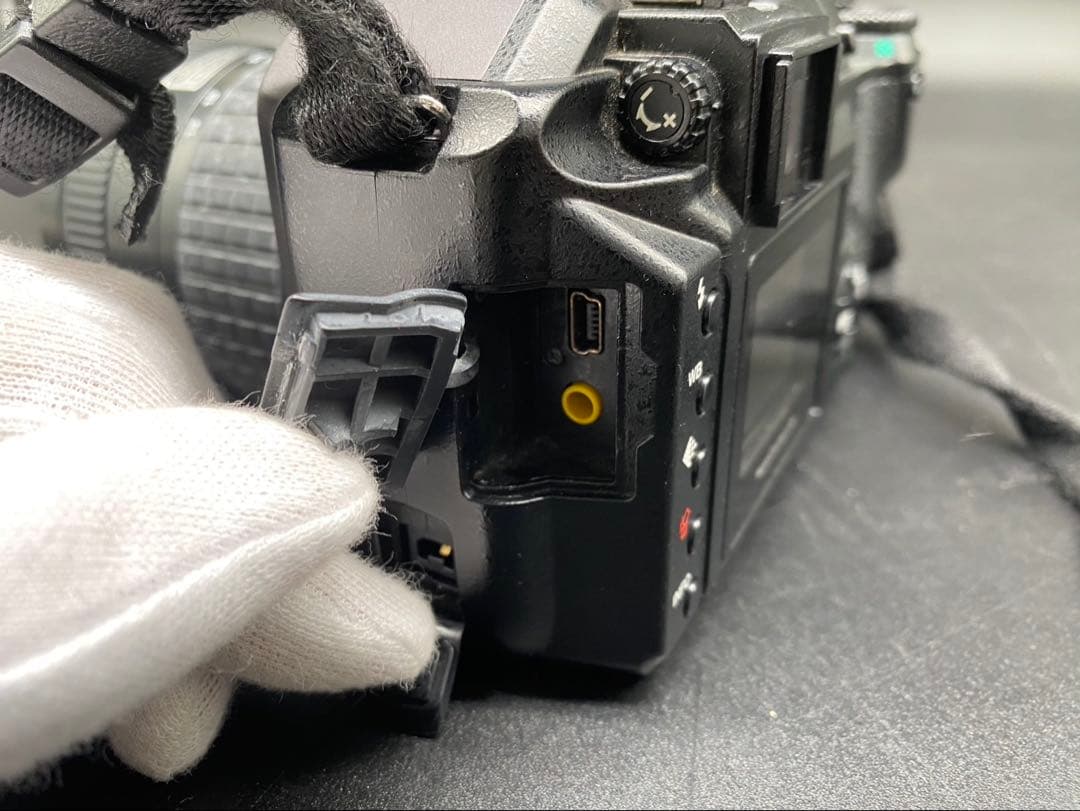 ★OLYMPUS 一眼レフカメラ E-300