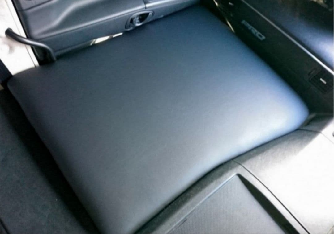 【新品】17スーパーグレート★フラット助手席 ブラックレザー★支柱付属【在庫有】