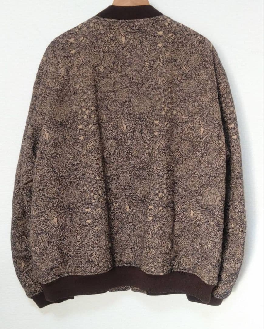 美品SEVEN BY SEVEN プリマロフト刺し子ジャカードブルゾン フルーツ