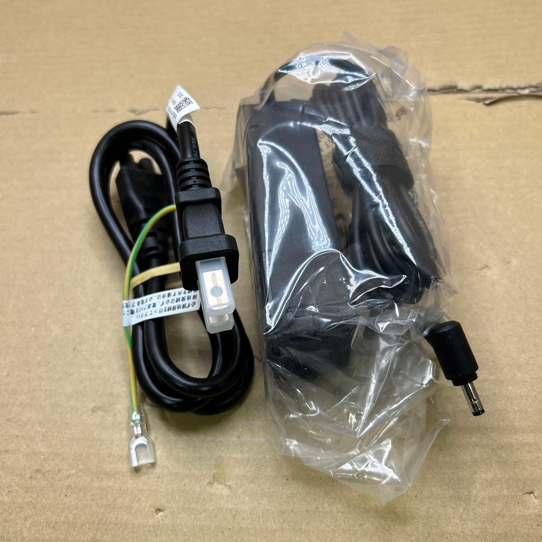 Windowsノート本体 Lenovo IdeaPad Slim 3 83K00071JP